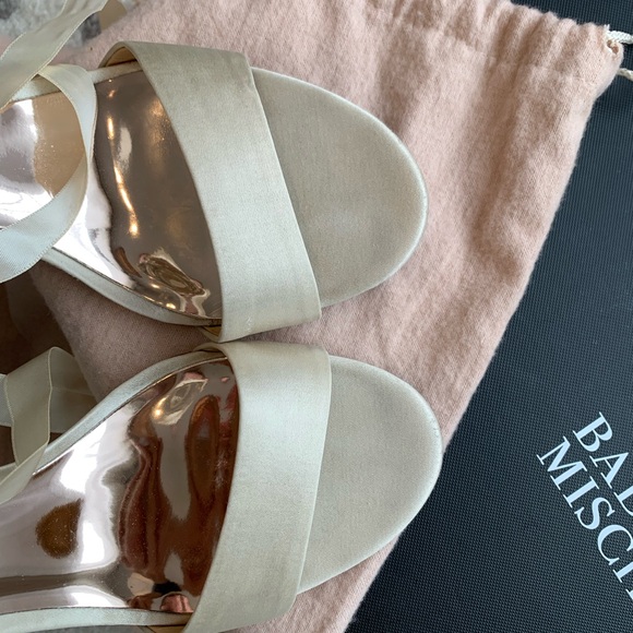 Badgley Mischka Everafter Embellished Block Heel - Picture 5 of 7